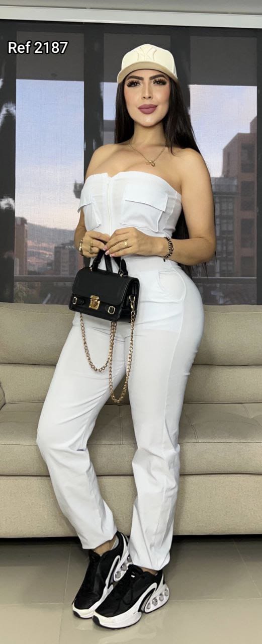 💖 El Enterizo Strapless que Moldea tu Figura y Te Hace Lucir Elegante en Cualquier Ocasión
