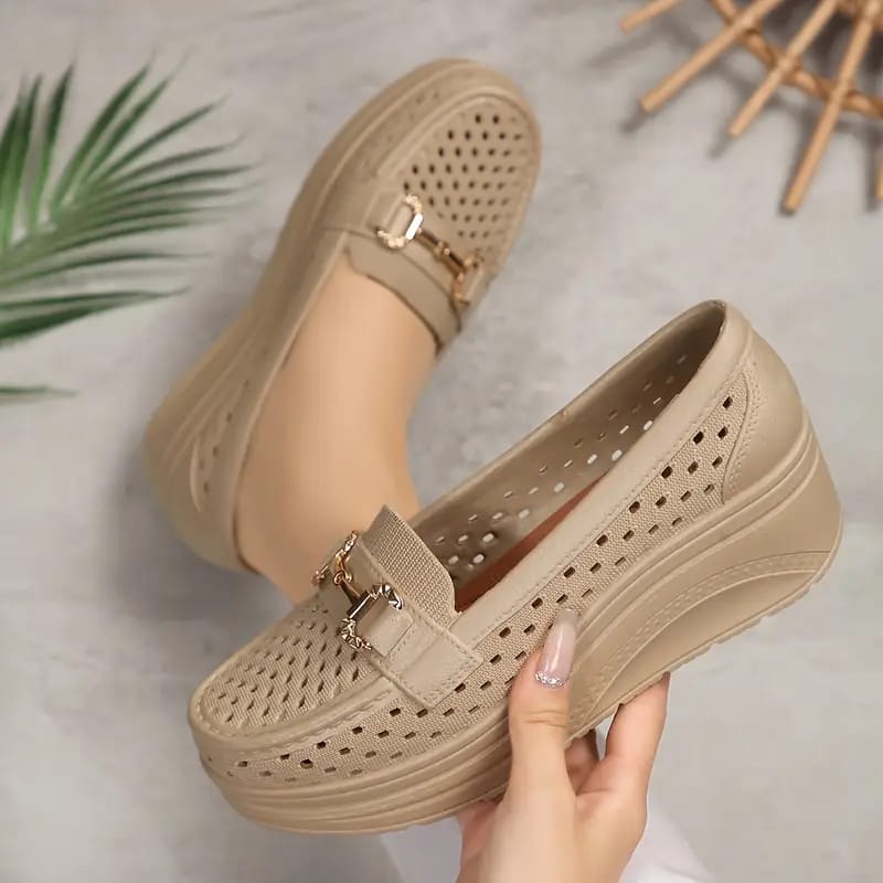 👟Comfort Flow ✨Donde la Comodidad Se Siente en Cada PasoPisa suave, camina ligero y luce increíble 💛Confort acolchado, estilo moderno y ligereza que fluye contigo todo el día⚡