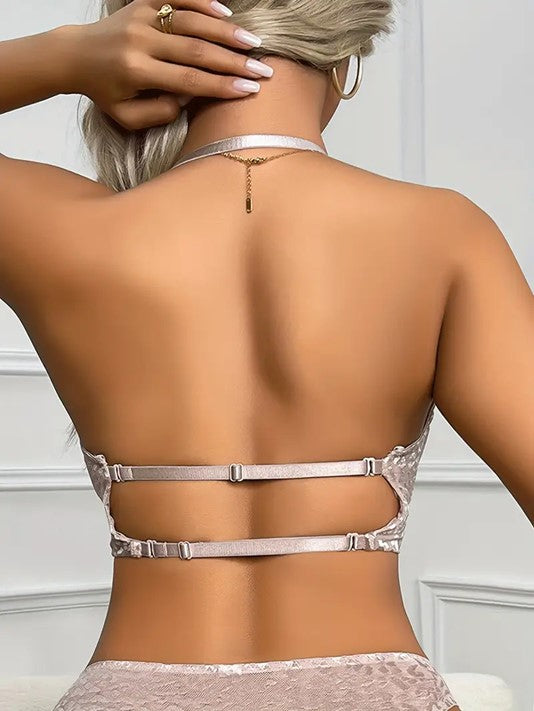 ✨ BraConfort 👗El estilo también puede ser cómodo 🌸 Diseño limpio, sin costuras molestas 🔥 Realce natural que te hace ver firme y segura 👙 Invisible bajo cualquier prenda… visible en tu confianza